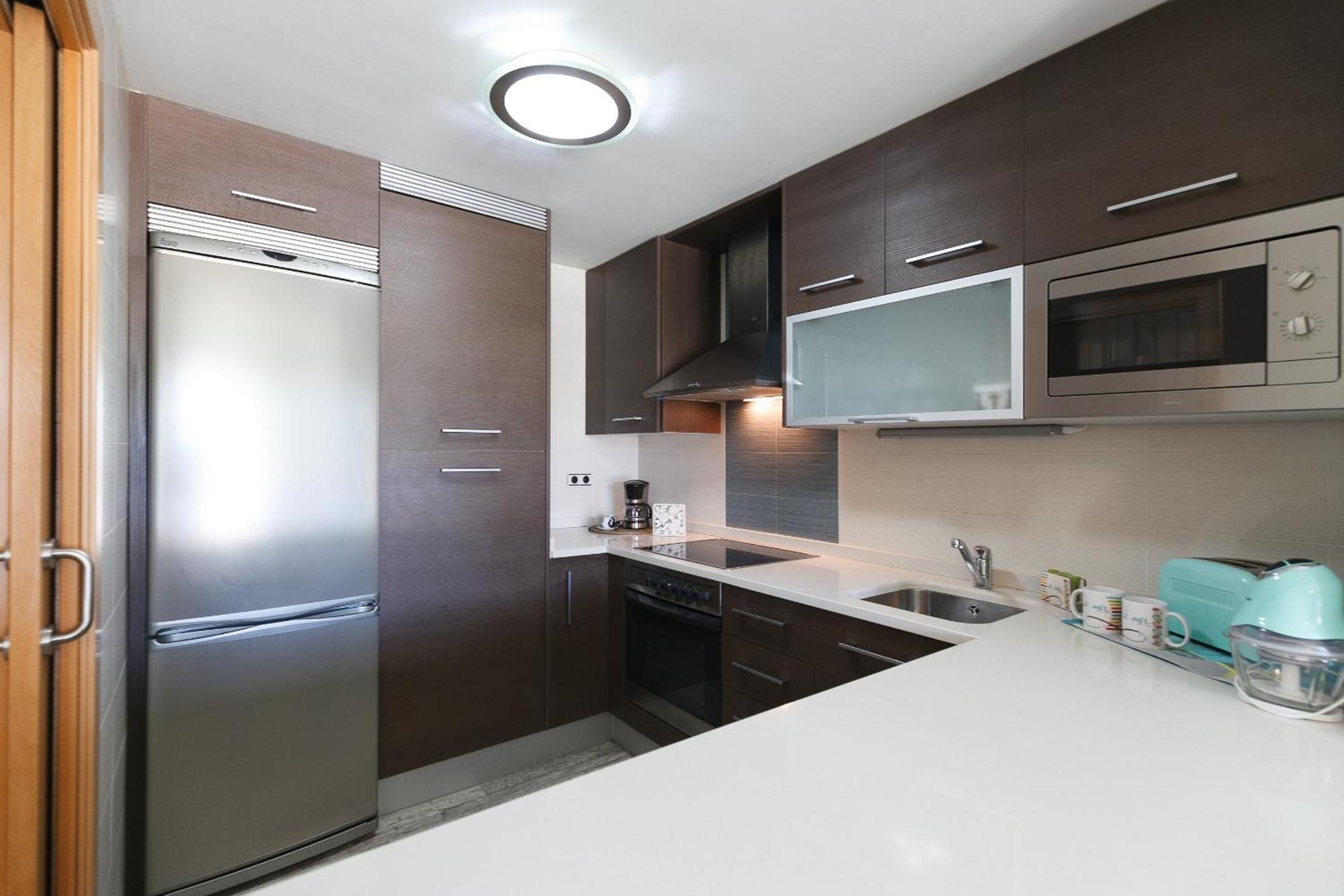 カンブリルスUhc Mar Augusta Family Complexアパートメント 部屋 写真